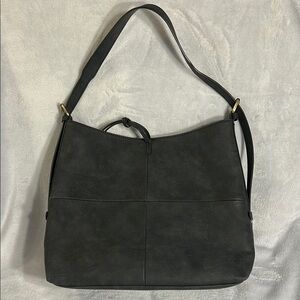 CHILLX Women's Black Shoulder Bag NWOT